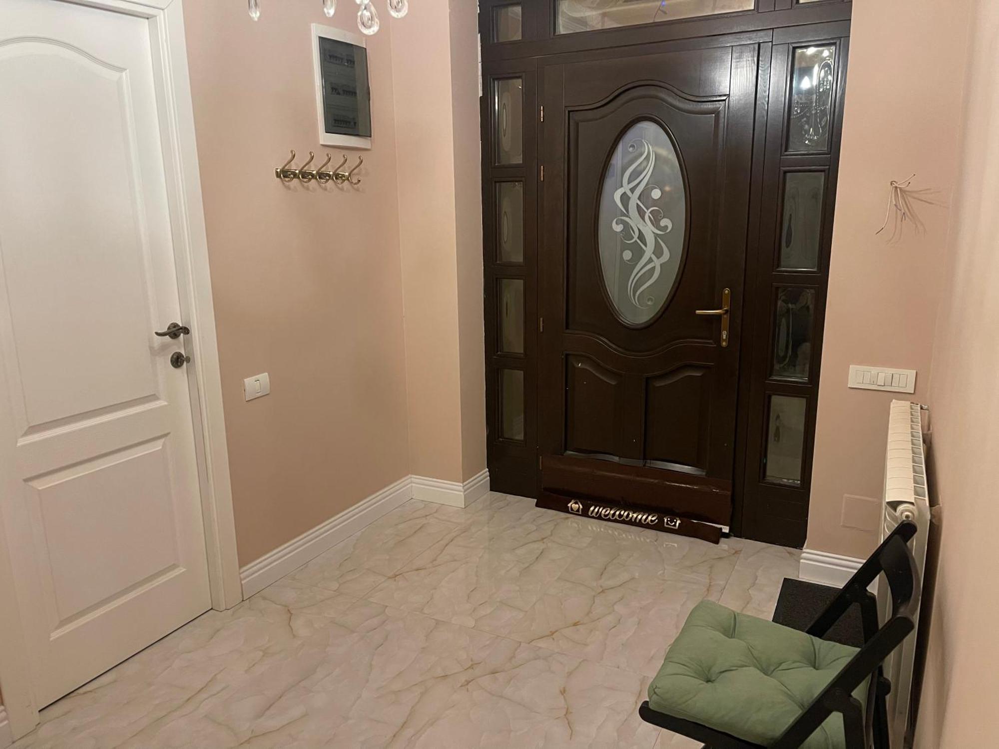 Room In A Private House - 5 Min From Therme And Airport Corbeanca Dış mekan fotoğraf