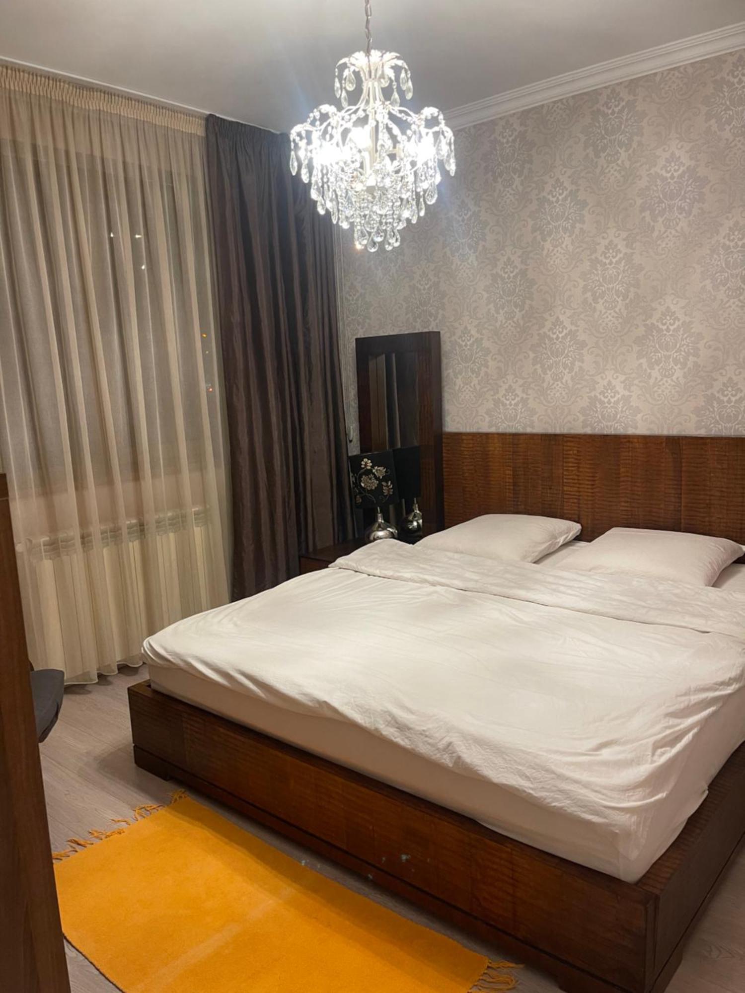 Room In A Private House - 5 Min From Therme And Airport Corbeanca Dış mekan fotoğraf